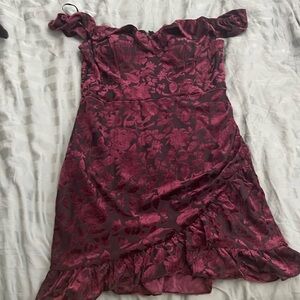 City studio burgundy jacquard bodycon mini dress
